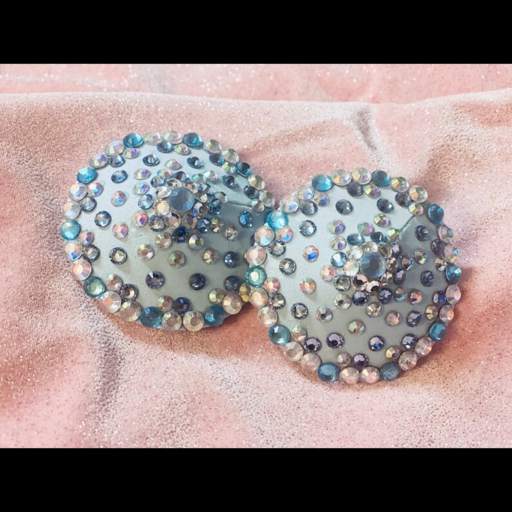 Beautiful blue and crystal pasties!